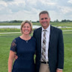 Meet your Posher, Rob and abbie